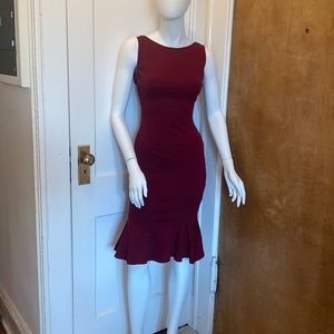 Backless burgundy midi dress